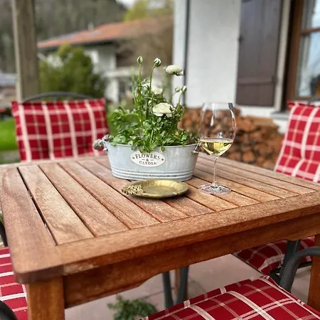 Apartamento Mit Garten Für Naturliebhaber Unterwössen