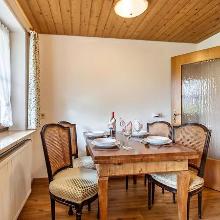 Am Hochgern Mit Garten & Bergblick Appartement